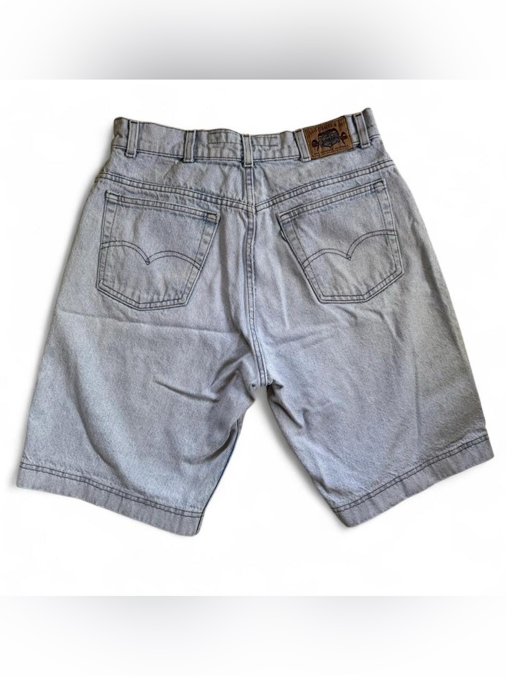 Vintage Silver Tab Levi’s Light wash jean shorts